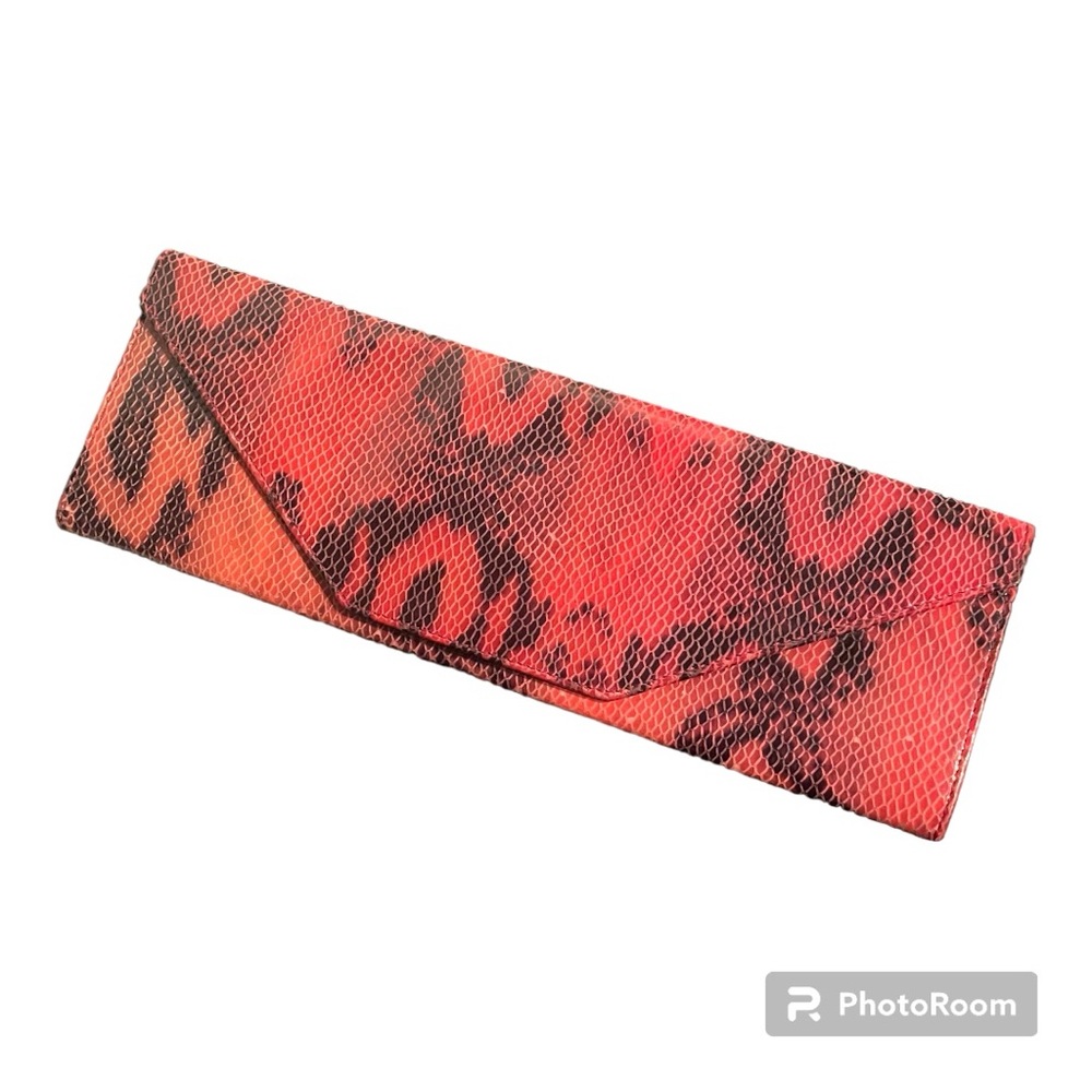 Tomato red & black animal skin “look” clutch w/ magnetic clasp - elegant & funky